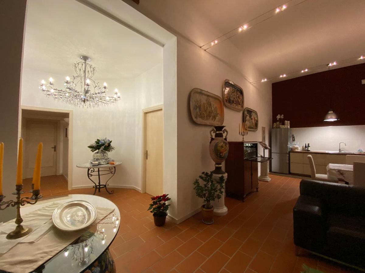 Lenzi'S Bottega And Gallery Suites Vicopisano Exterior photo